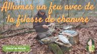 Allumer un feu avec de la filasse de chanvre